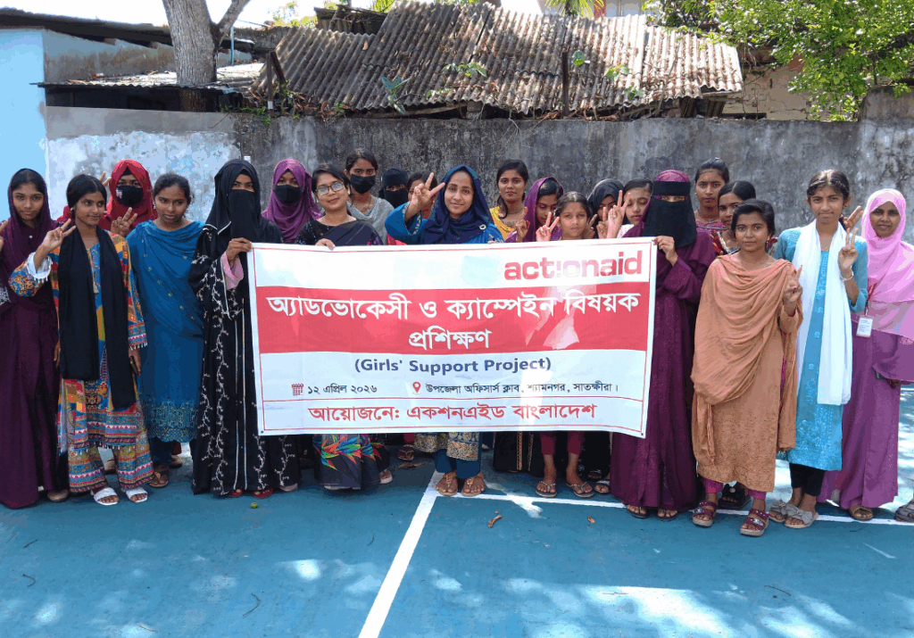Gruppbild på de flickor som deltagit i ActionAids utbildning i påverkansarbete inom Girls Supporter-projektet i Bangladesh.