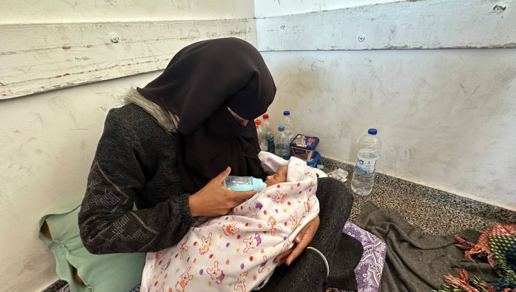 Mamma och bebis Gaza
